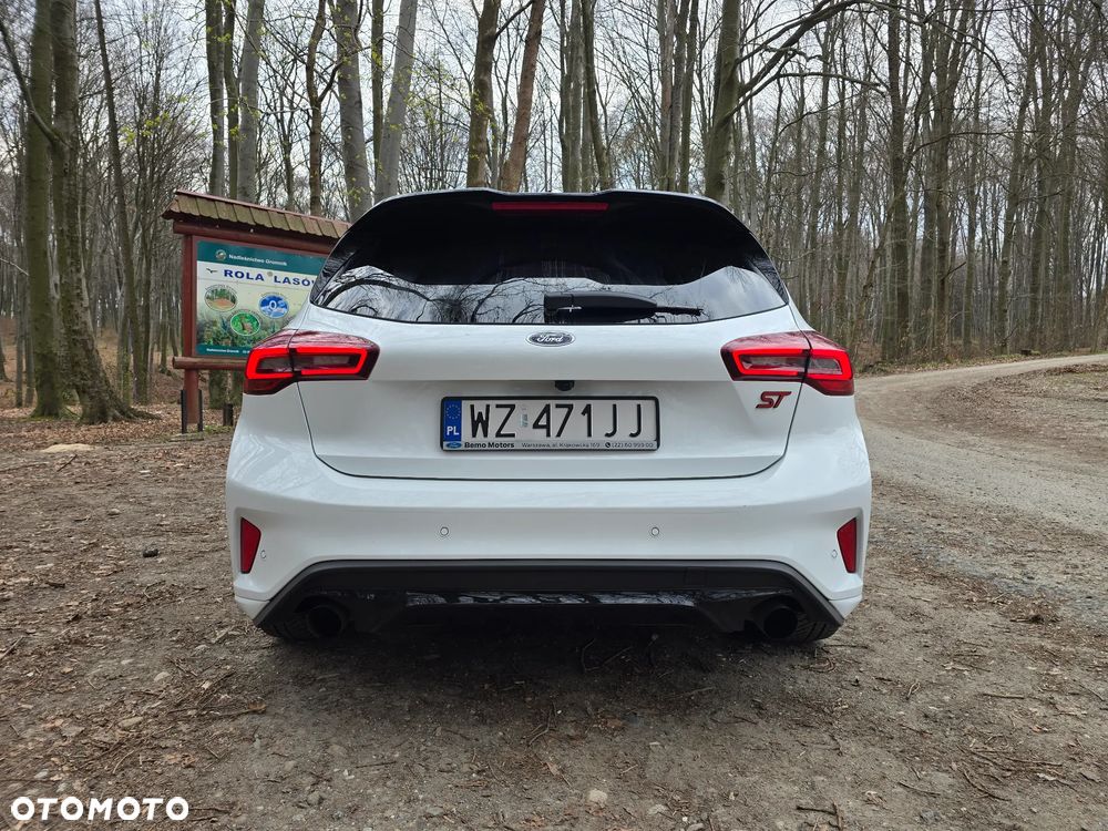 Ford Focus 2.3 EcoBoost ST X - 4