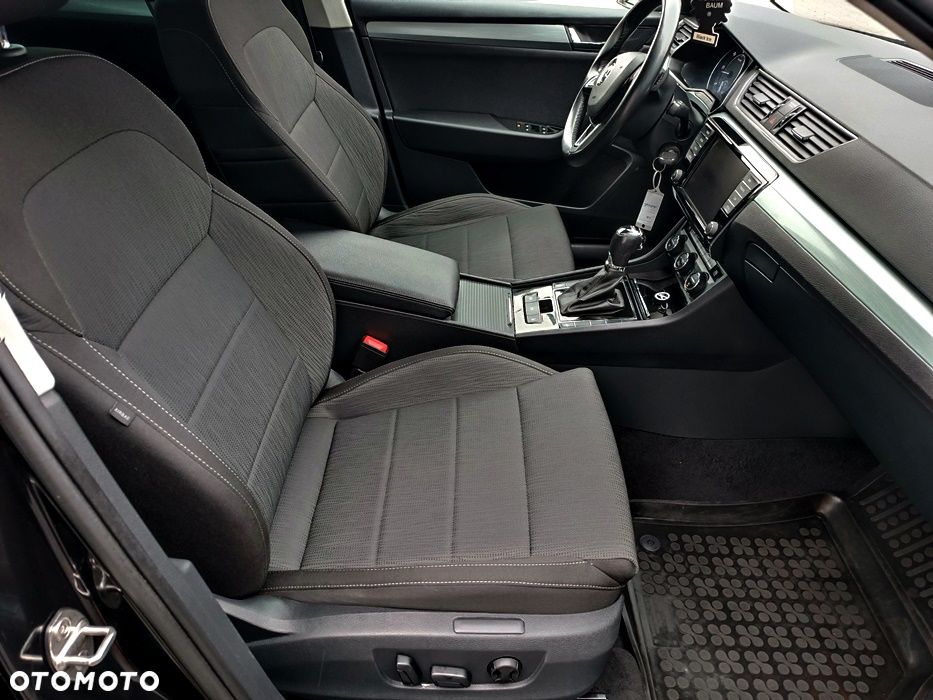 Skoda Superb 2.0 TDI Ambition DSG7 - 19