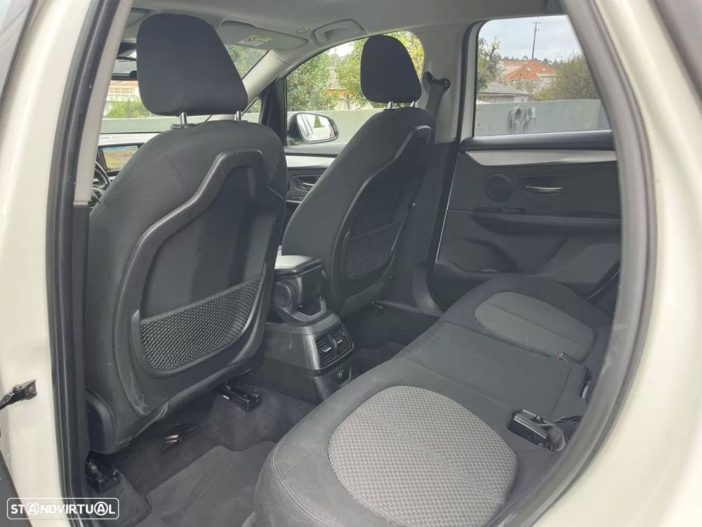 BMW 218 Active Tourer d Line Sport - 45