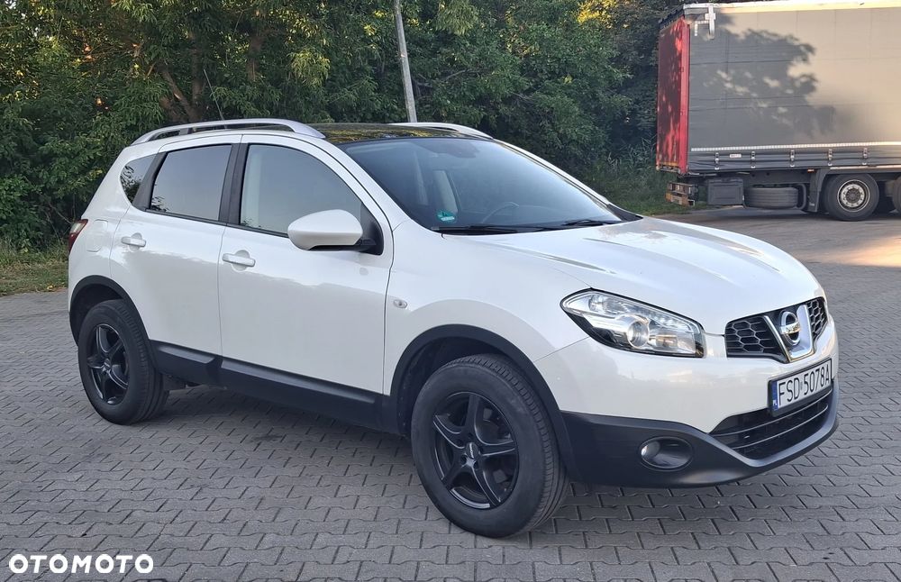 Nissan Qashqai 1.6 Tekna CVT - 4