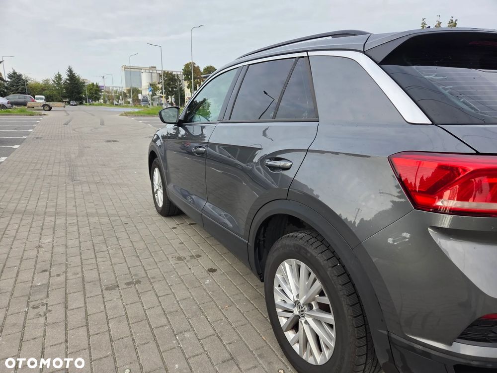 Volkswagen T-Roc - 8