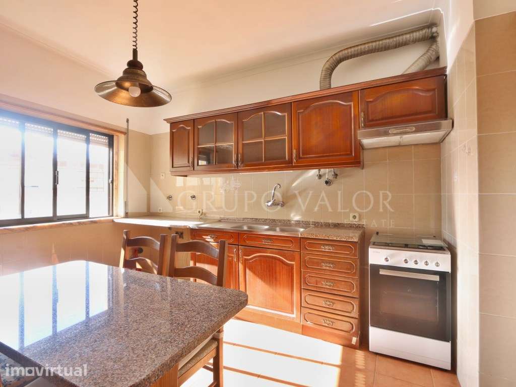 Apartamento T2 com Arrecadação, em Mem Martins - Grande imagem: 4/25