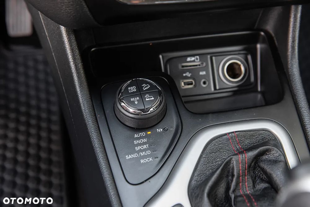 Jeep Cherokee 3.2 V6 Pentastar Active Drive Lock Autom Trailhawk - 16