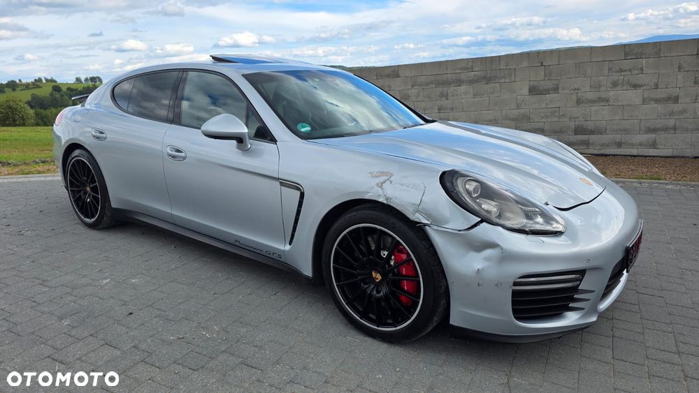 Porsche Panamera GTS PDK - 29