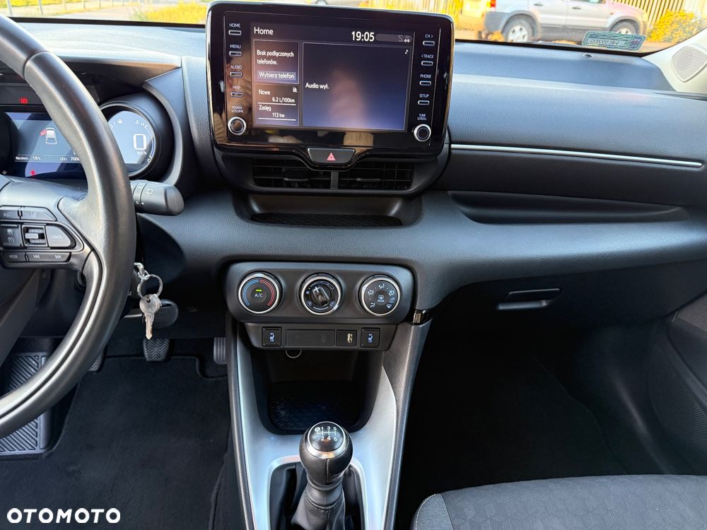 Toyota Yaris 1.5 Comfort - 19