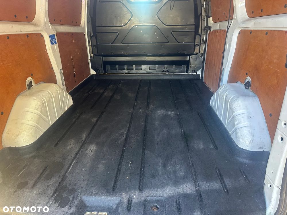 Ford Transit Custom - 22