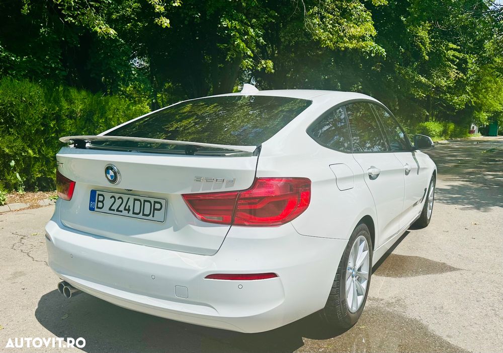 BMW 3 Series 2018 — imagine 7