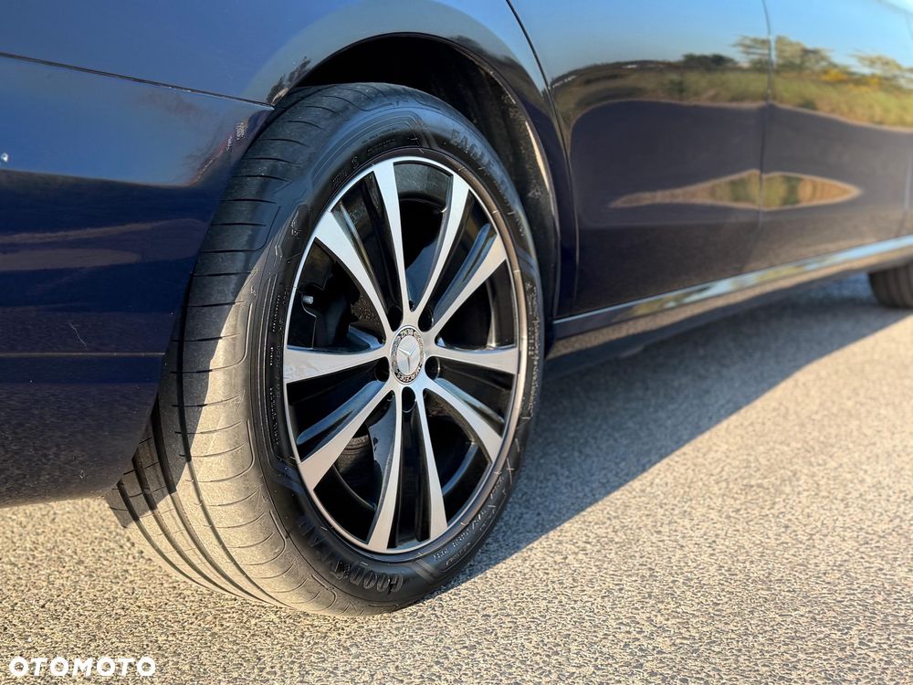 Mercedes-Benz Klasa E 300 de 4Matic 9G-TRONIC Night Edition - 32