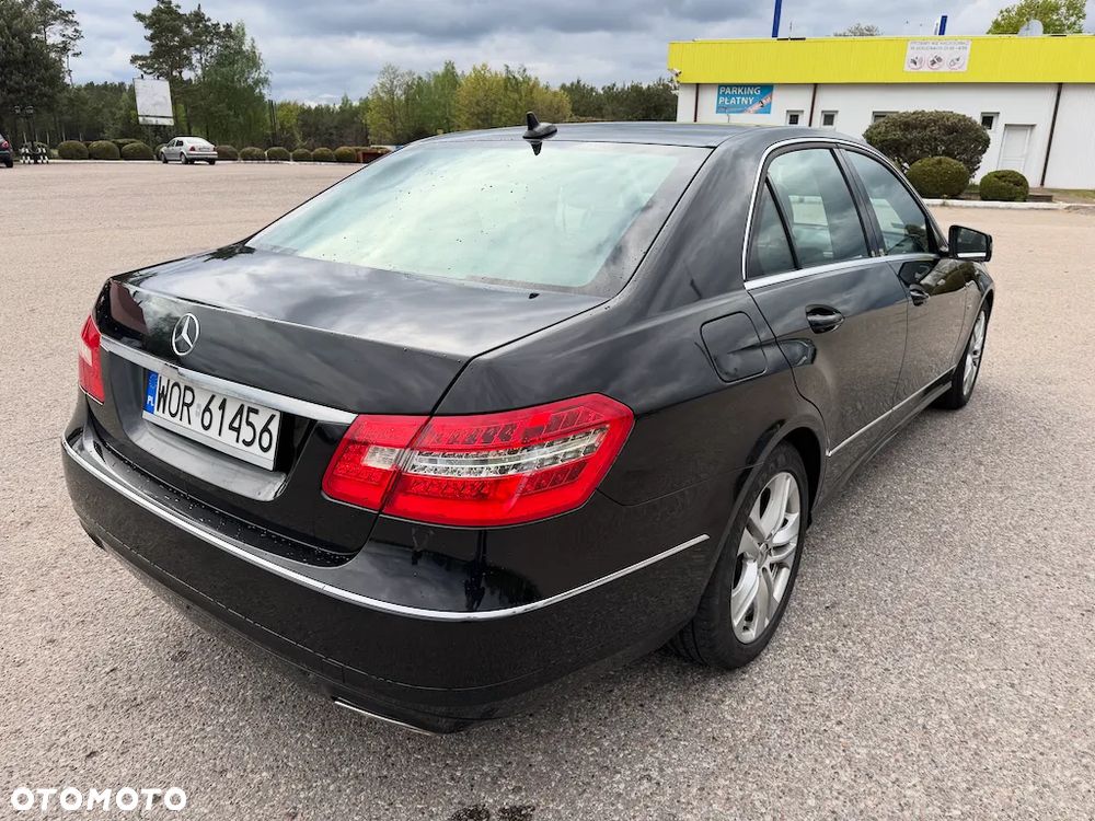 Mercedes-Benz Klasa E 220 CDI BlueEff Avantgarde - 2