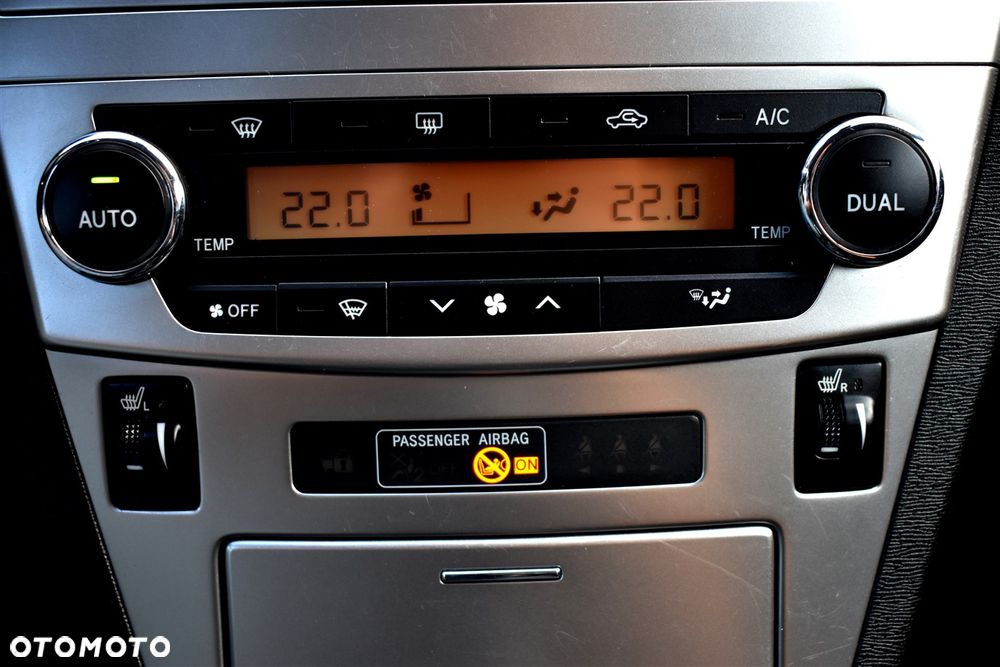 Toyota Avensis 1.8 Business Edition - 33