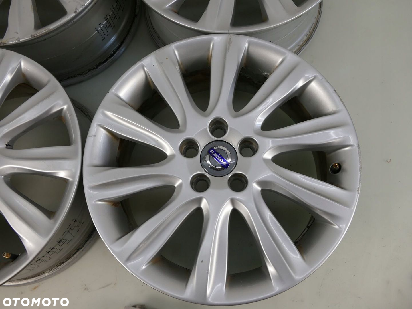 VOLVO V40 II FELGI ALUMINIOWE 7J x 17" 5x108 31381857 - 7