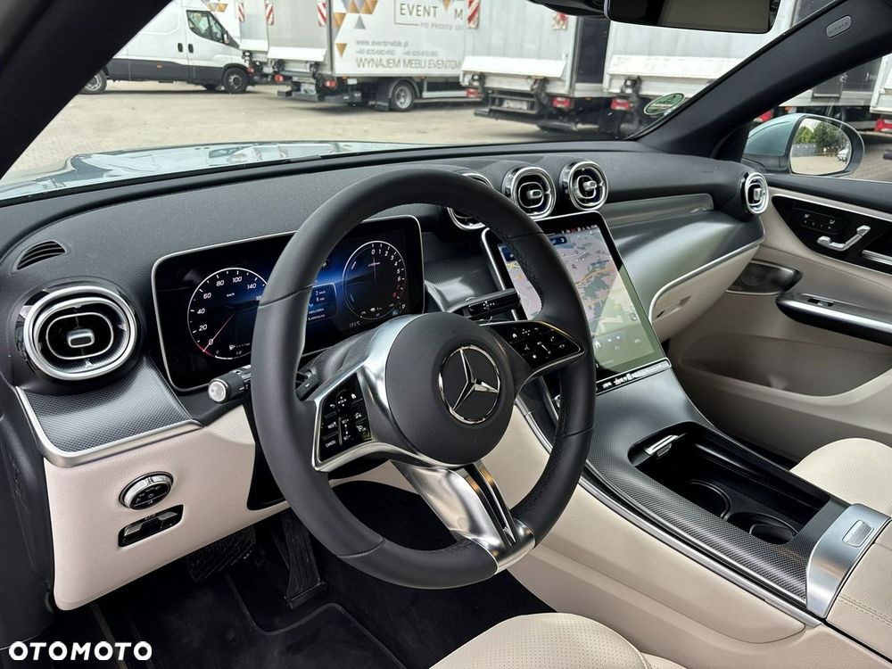 Mercedes-Benz GLC - 10