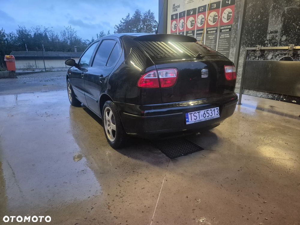 Seat Leon 1.6 Signo - 4