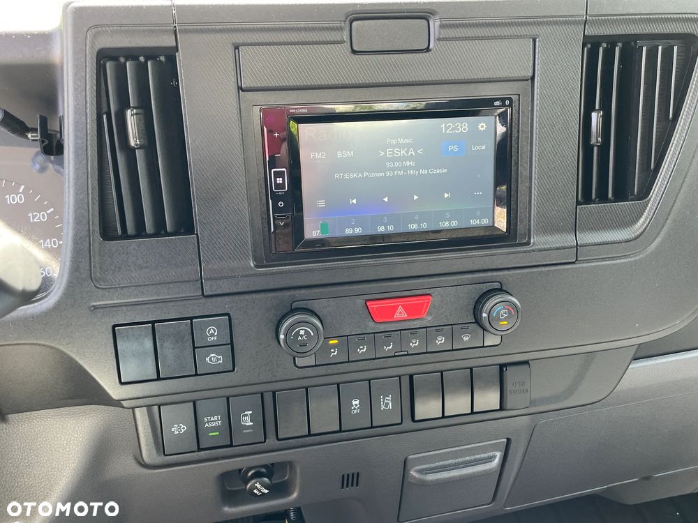 Isuzu M27 GENERATION 2 - 13