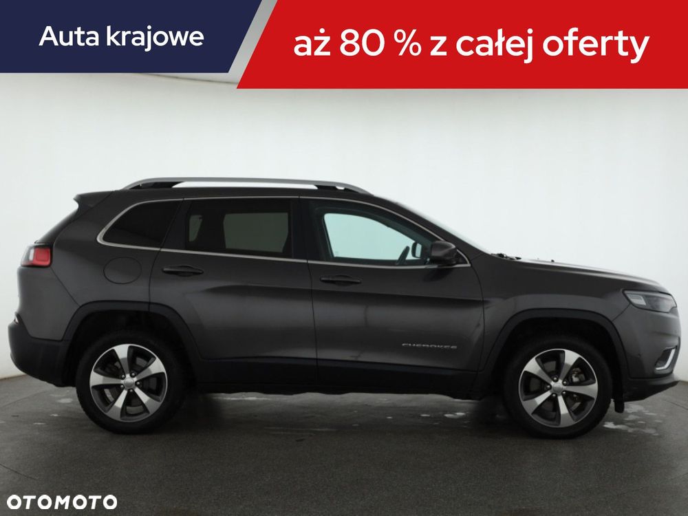 Jeep Cherokee - 8