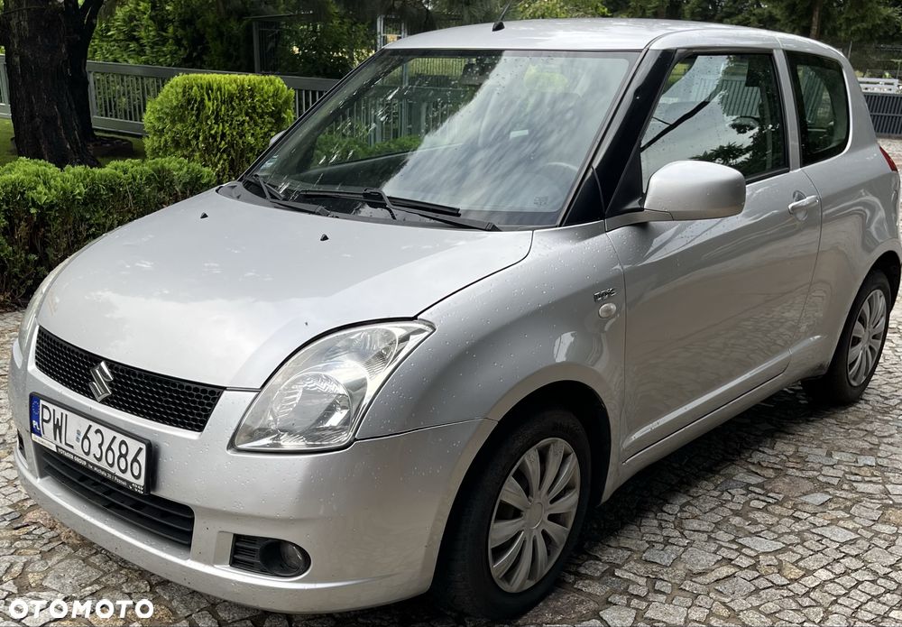 Suzuki Swift - 3