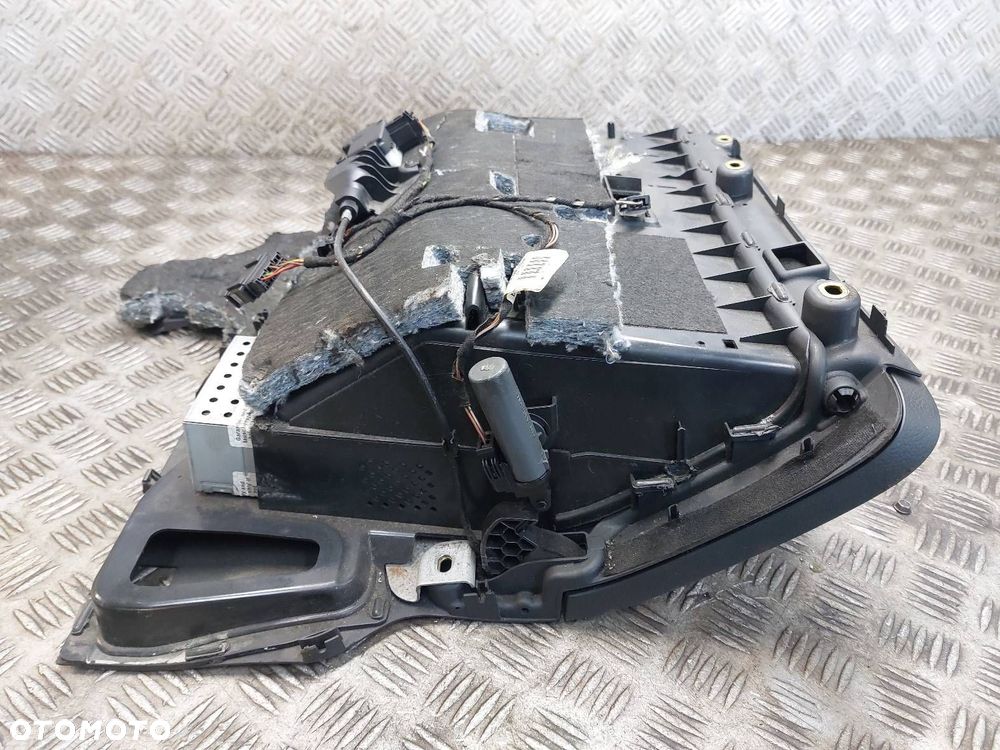 SCHOWEK PASAŻERA + ZMIENIARKA AUDI A6 C6 4F1857035AH - 3