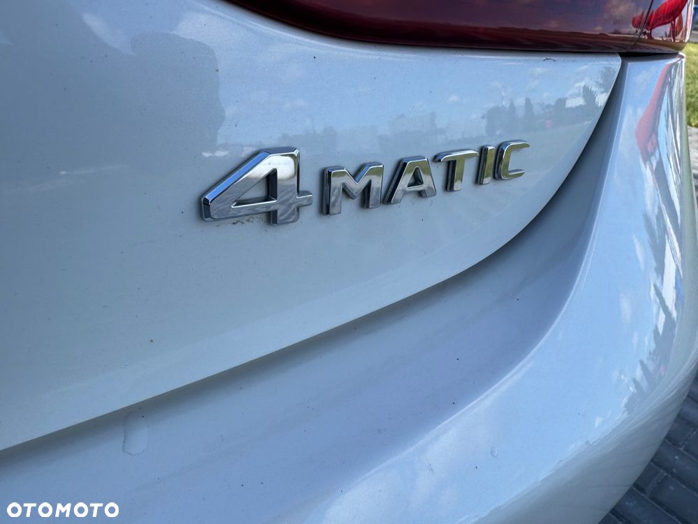 Mercedes-Benz Klasa E 400 4-Matic 9G-TRONIC - 30