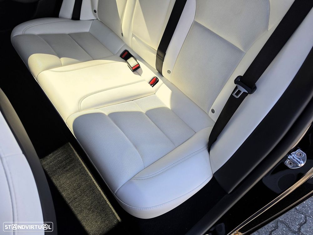 Tesla Model 3 Standard Range Plus RWD - 36