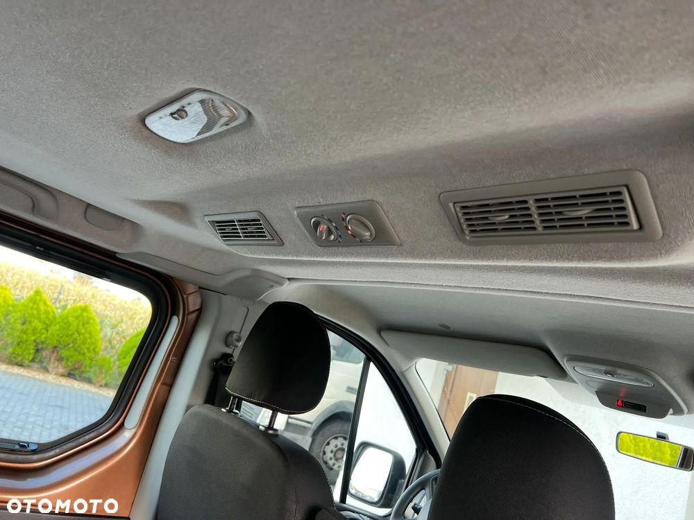 Renault Trafic - 11