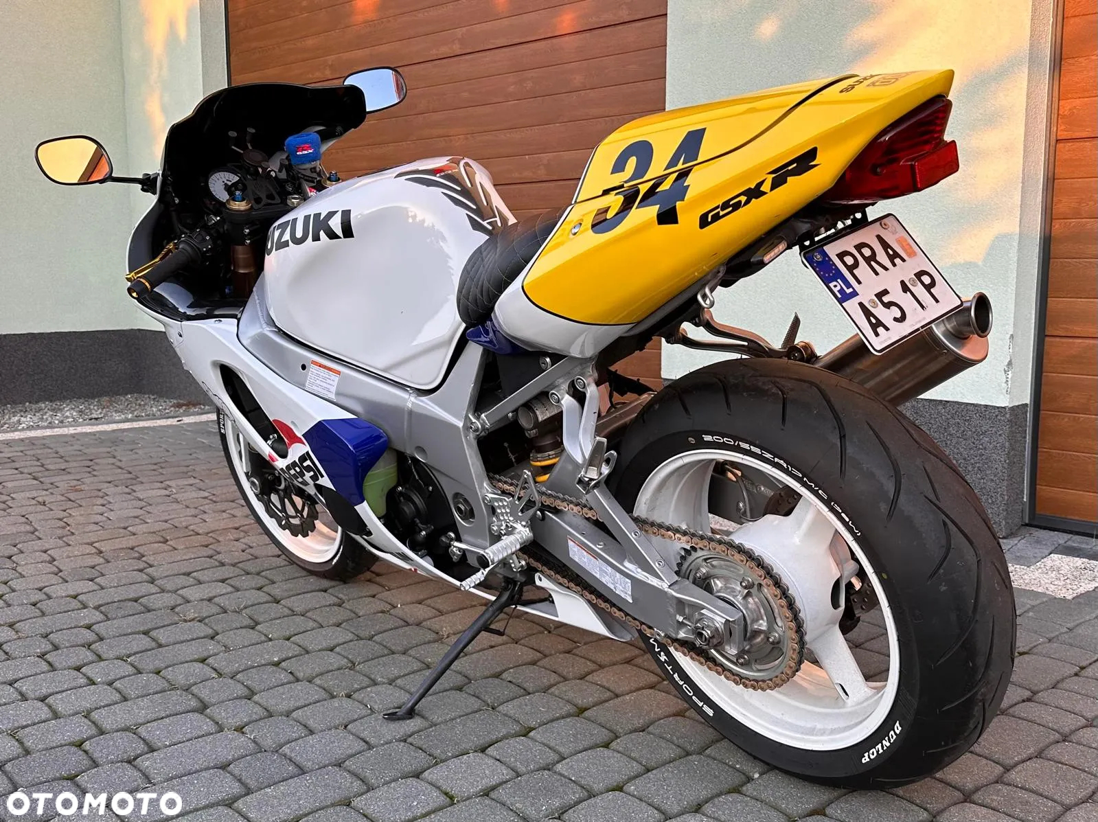 Suzuki GSX-R - 2