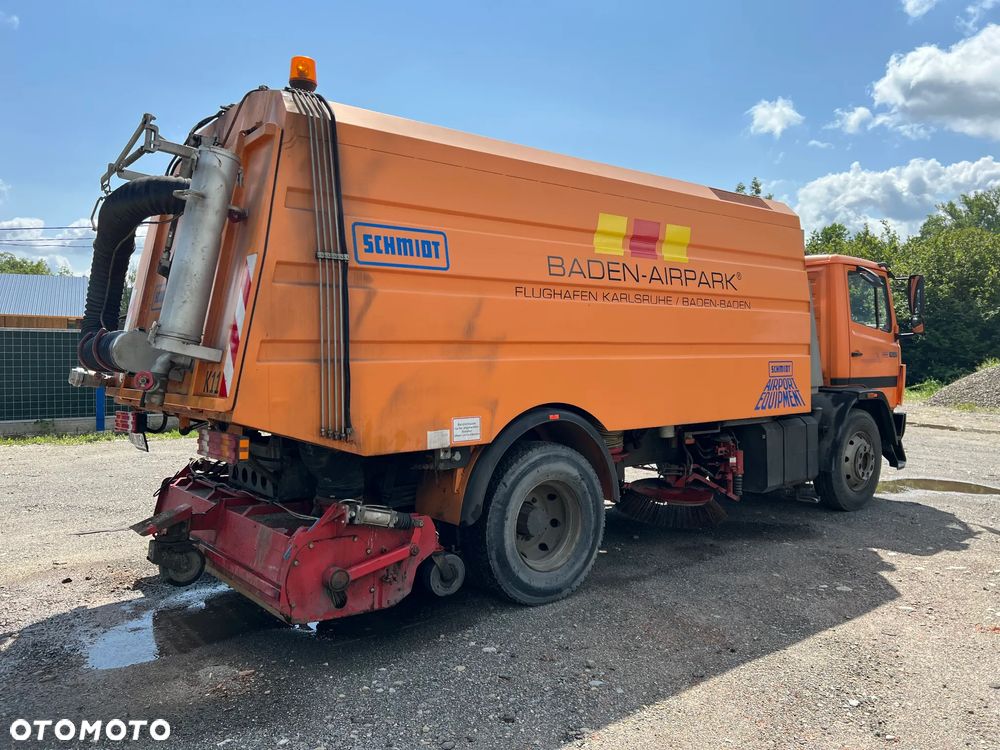 Mercedes-Benz 1517 - 4