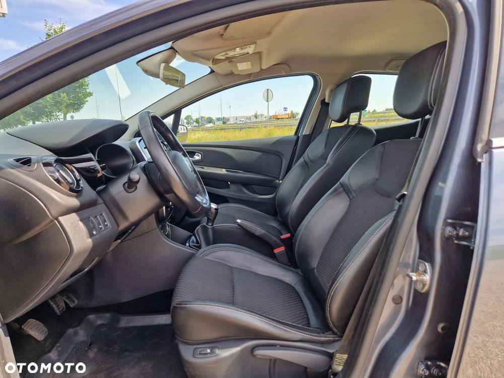 Renault Clio - 22