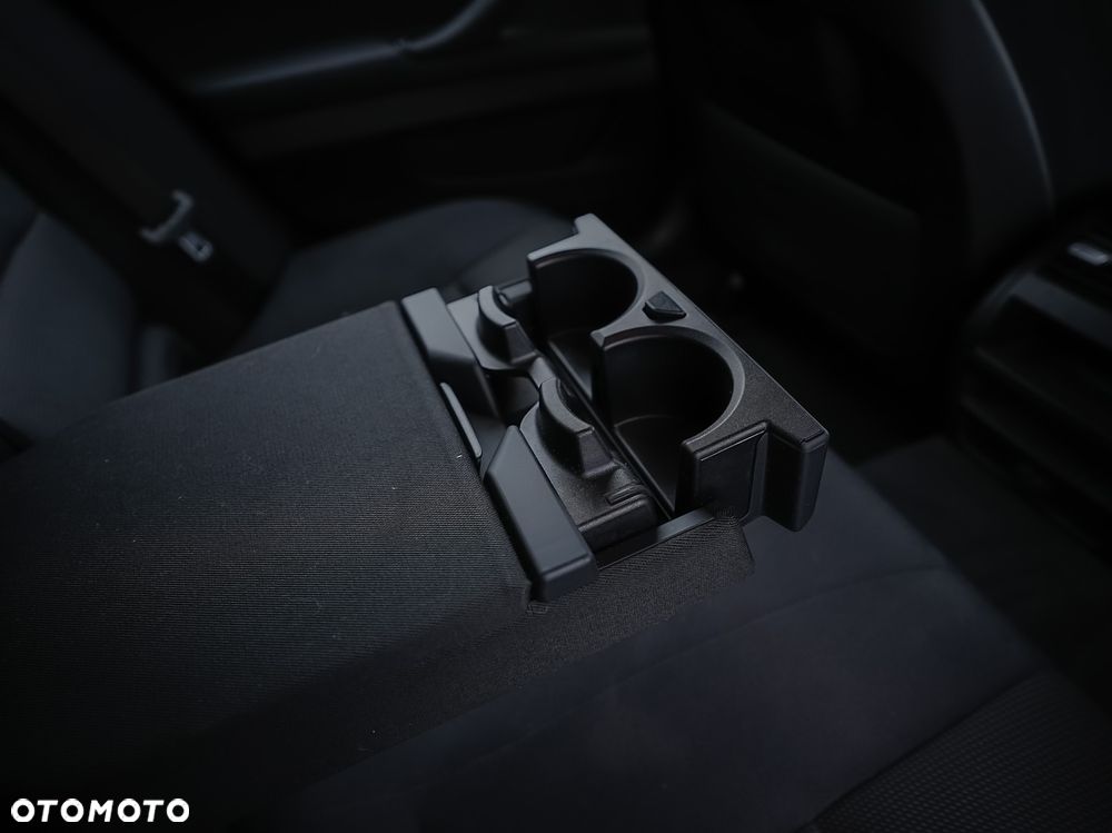 BMW Seria 5 520d xDrive - 33