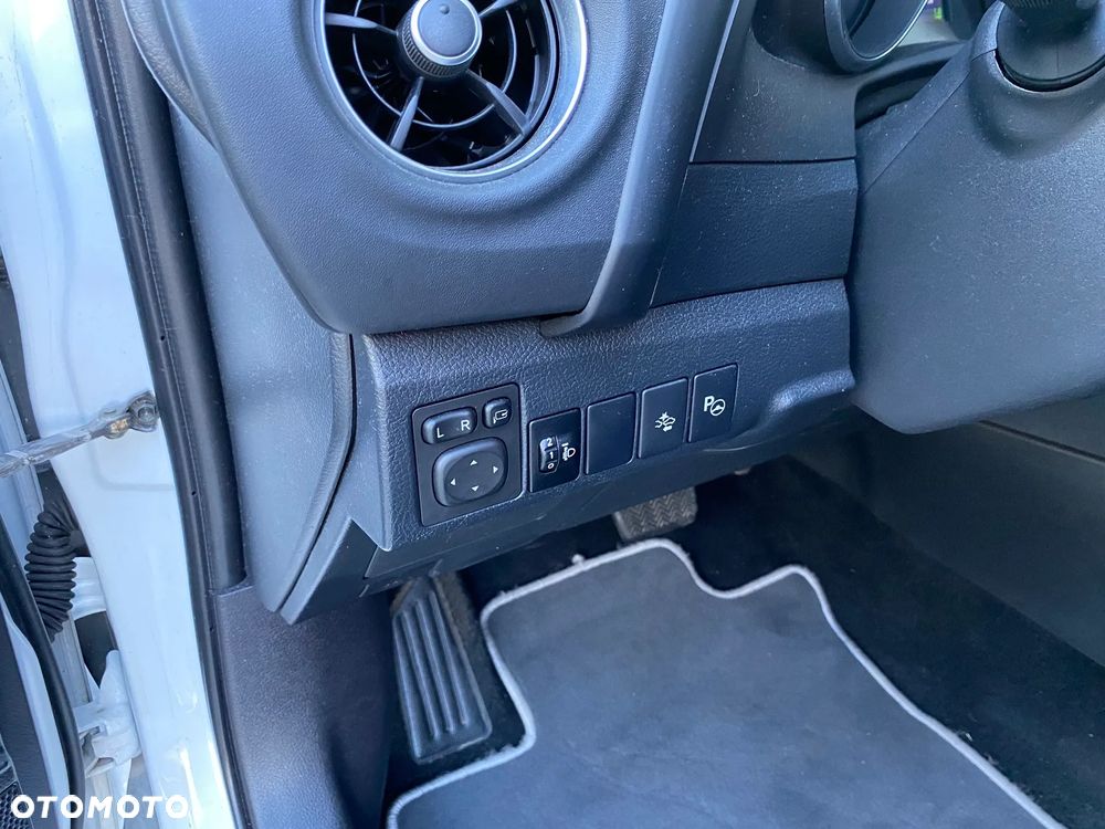 Toyota Auris Hybrid 135 Premium - 13