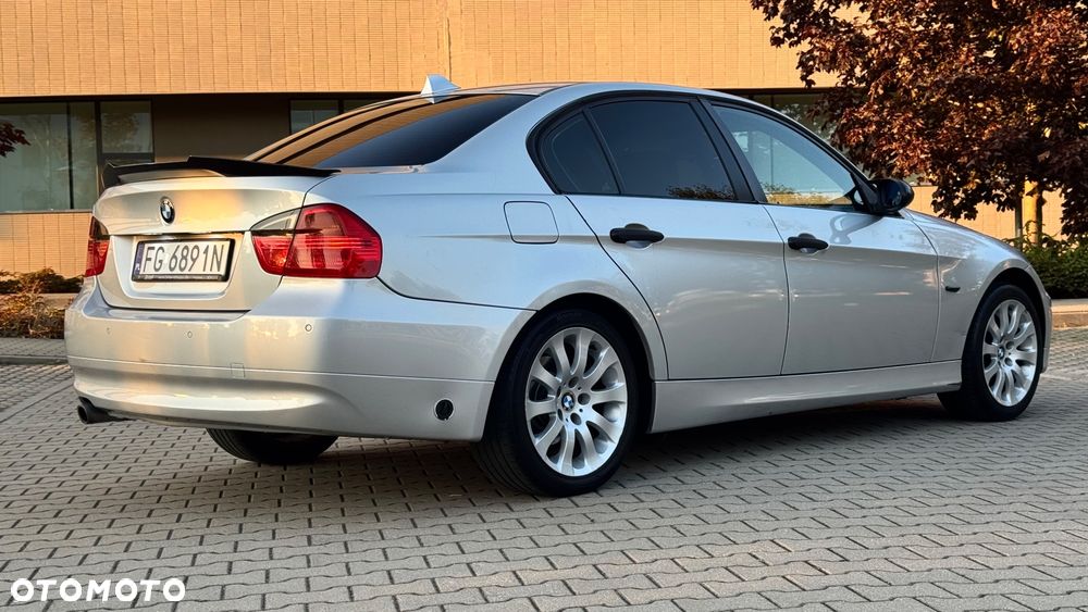 BMW Seria 3 - 24