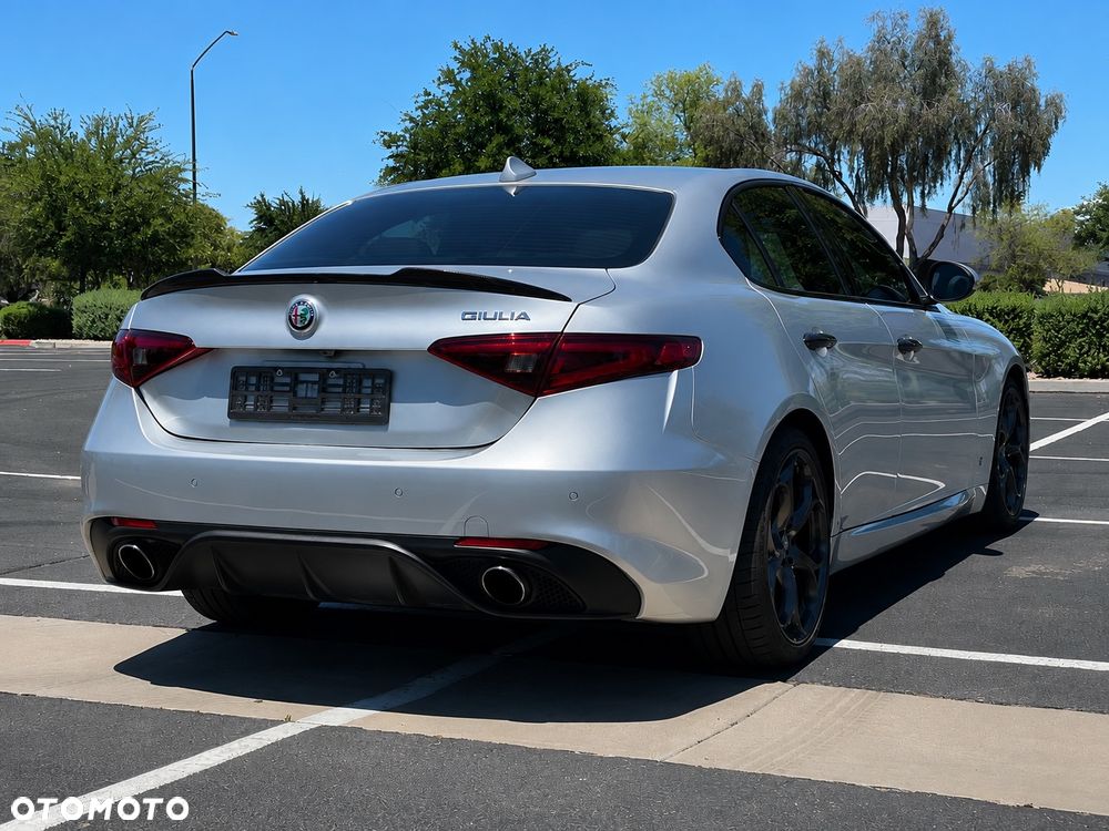 Alfa Romeo Giulia 2.0 Turbo Veloce Q4 - 10