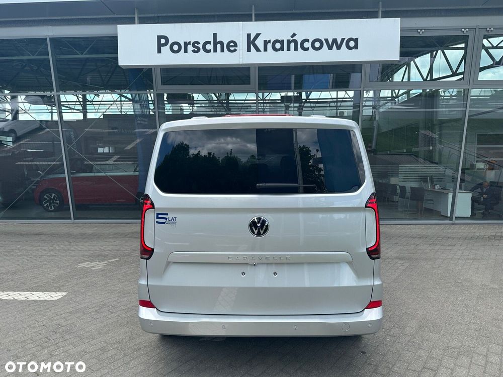 Volkswagen Nowa Caravelle Caravelle Style silnik: 2,0 l TDI 170 KM / skrzynia biegów: 8-biegowa automatyczna rozstaw osi: 3500 mm - 7