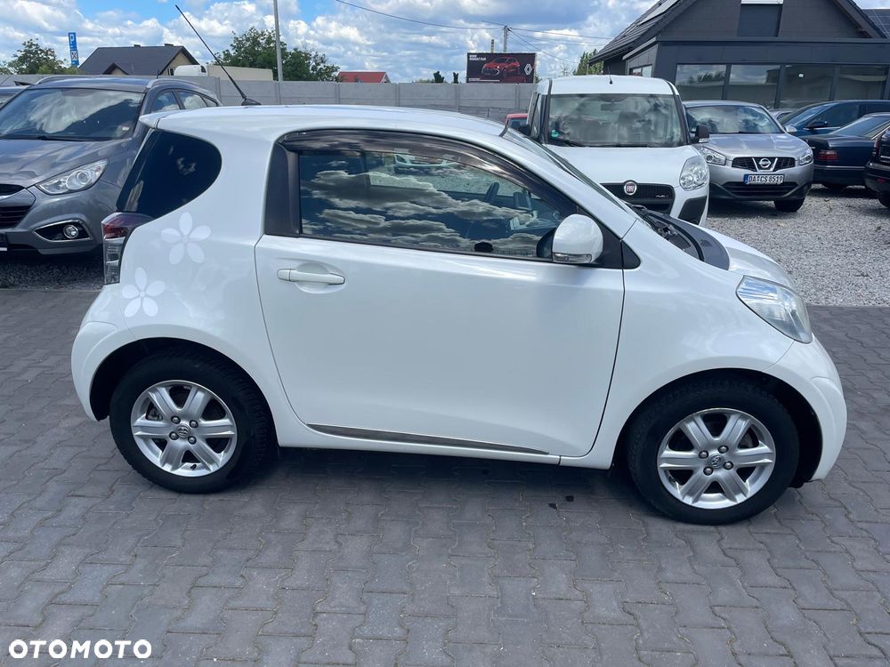 Toyota iQ 1.0 Multidrive + - 5