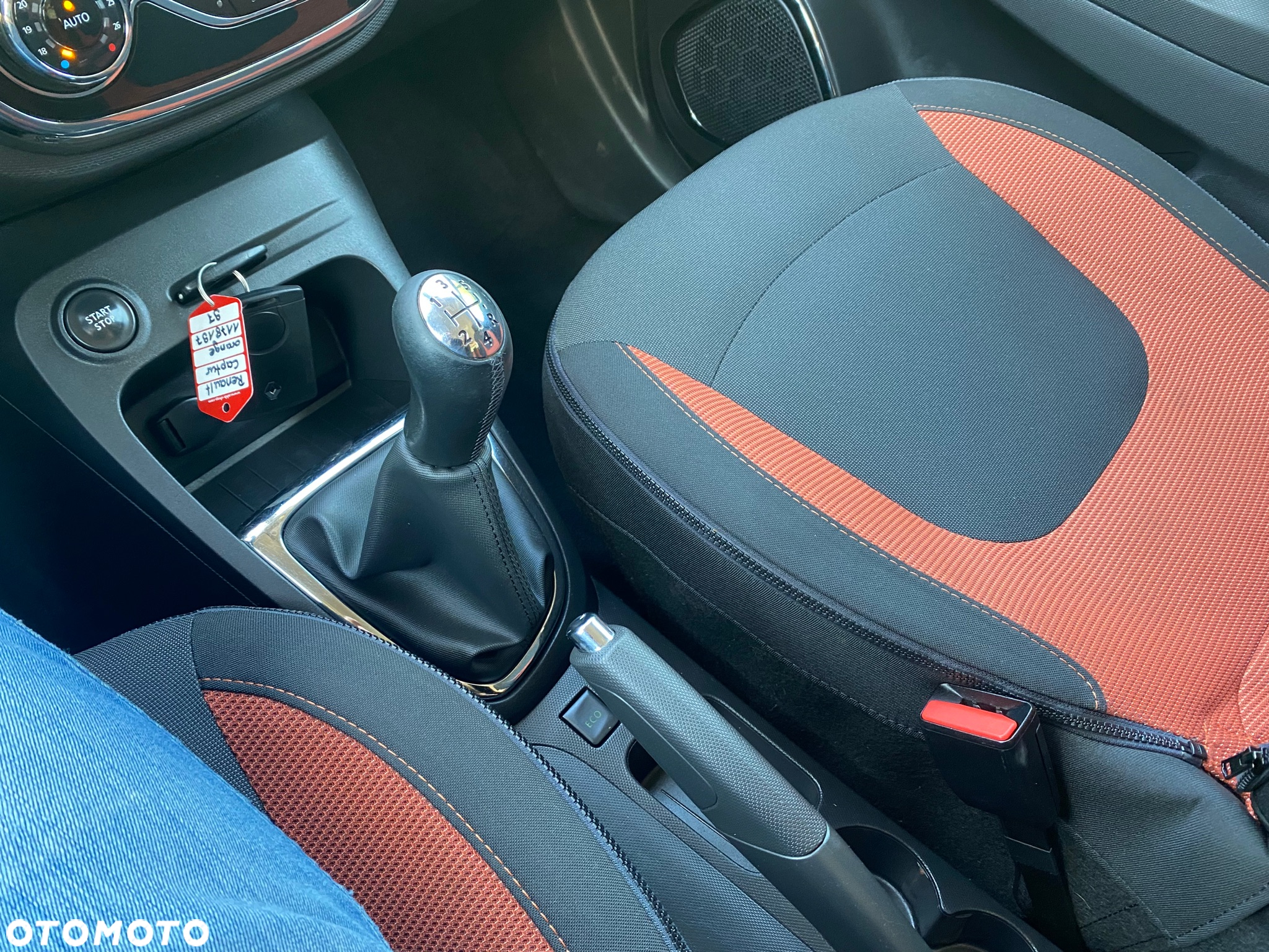 Renault Captur TCe 100 EXPERIENCE - 17
