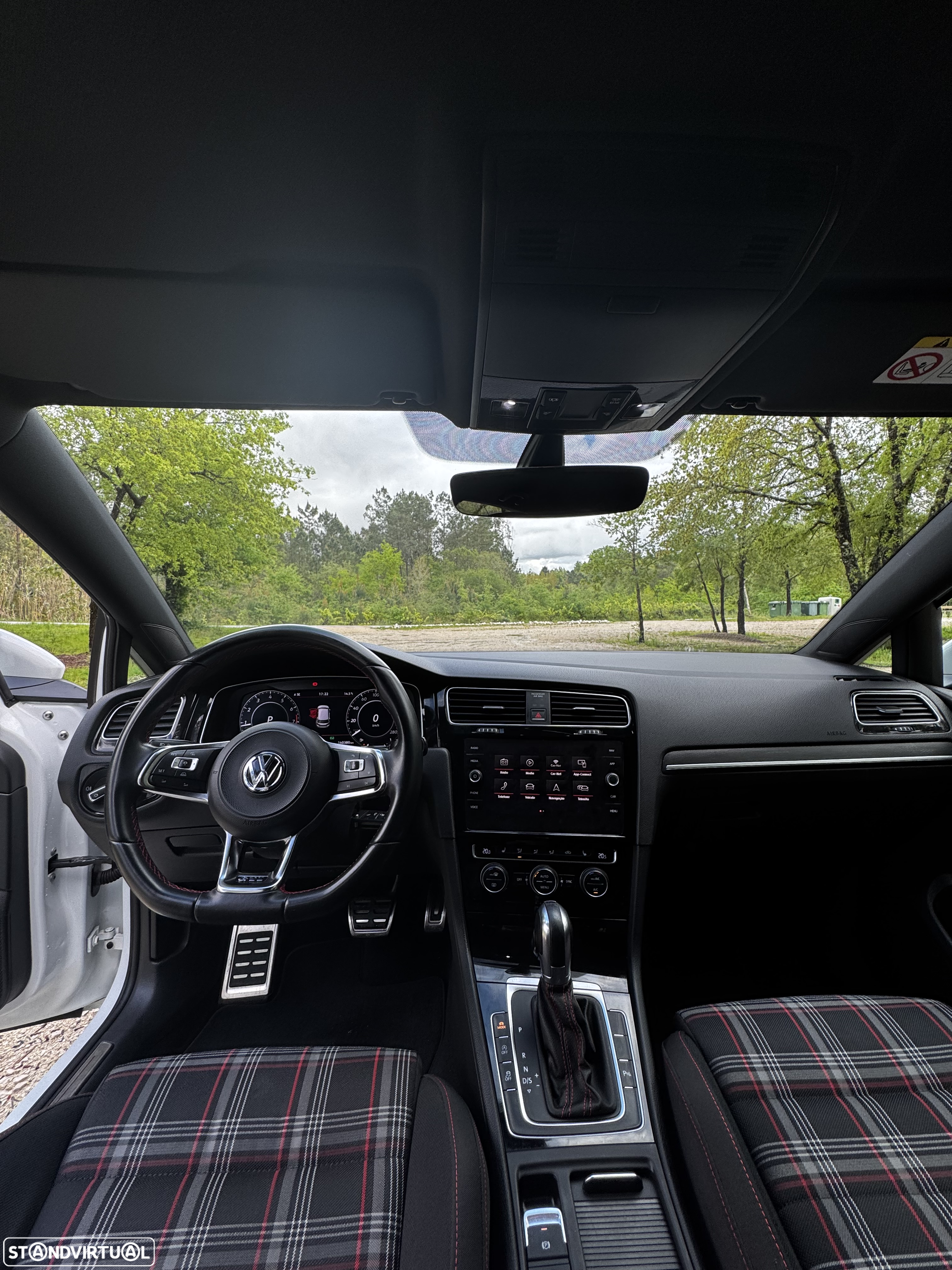 VW Golf 2.0 TSI GTI DSG Performance - 16