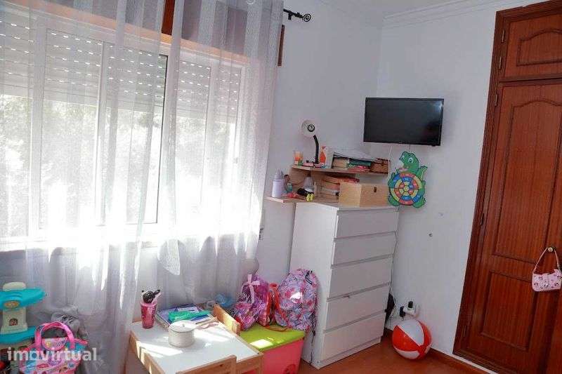Apartamento T2, 1º andar na Qta. Courela, Paio Pires - Seixal - Grande imagem: 5/6