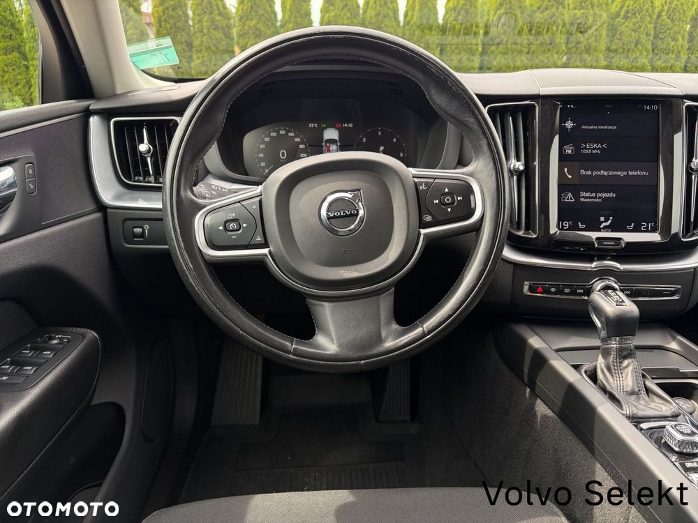 Volvo XC 60 D4 AWD Momentum - 24