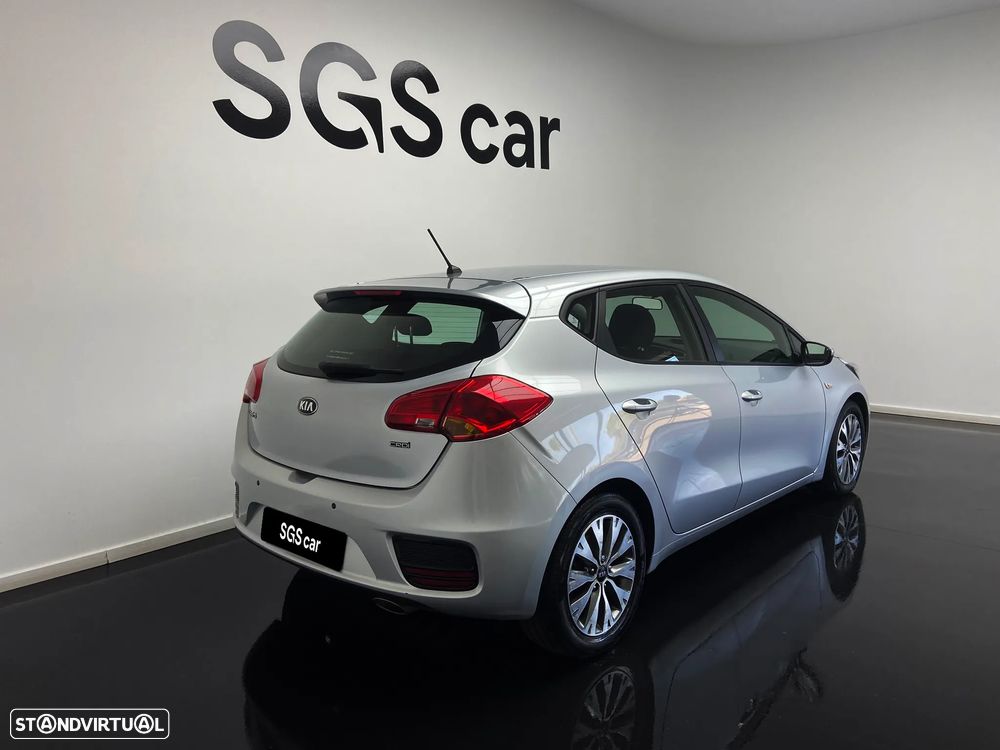 Kia Ceed 1.4 CRDi EX - 4