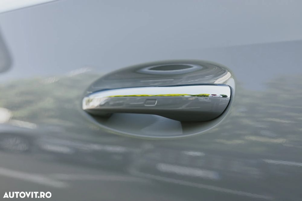 Mercedes-Benz CLE Mercedes-AMG 53 4M+ Cabrio AMG S.SHIFT TCT 9G - 17