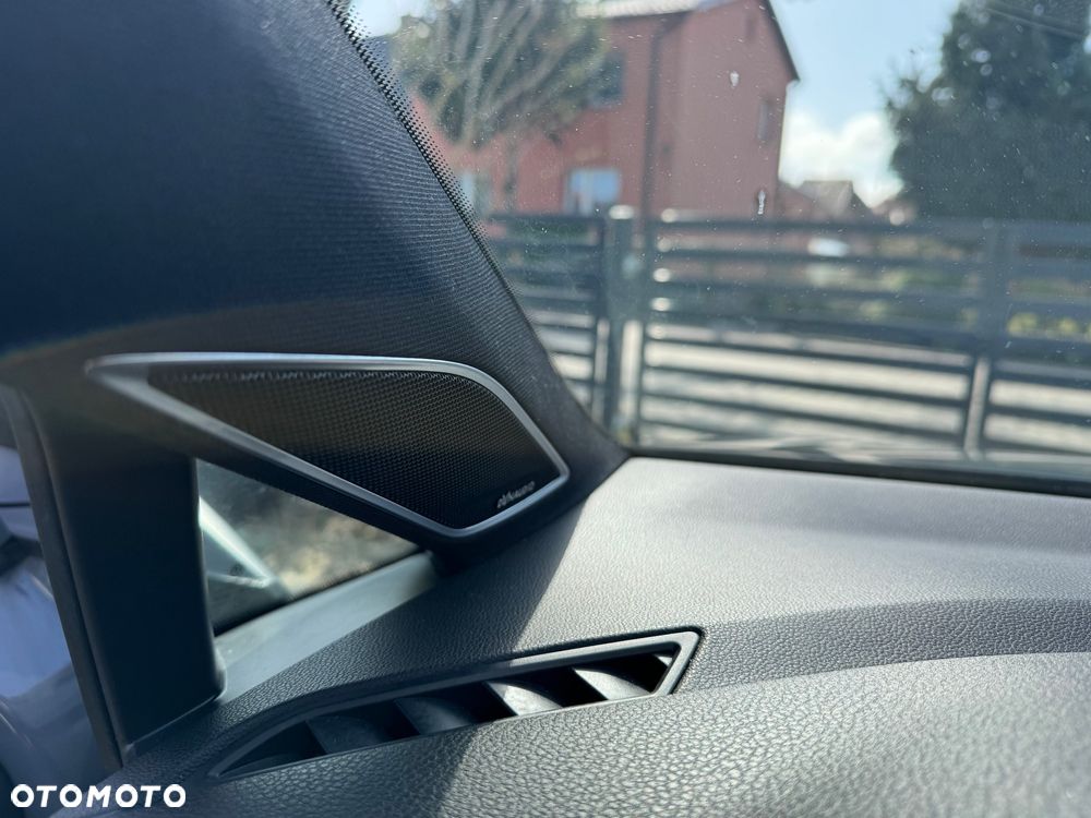 Volkswagen Golf 2.0 TSI GTI TCR DSG - 11