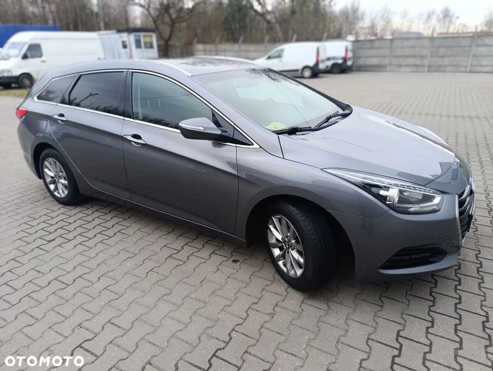 Hyundai i40 Kombi 1.7 CRDi DCT Trend - 13