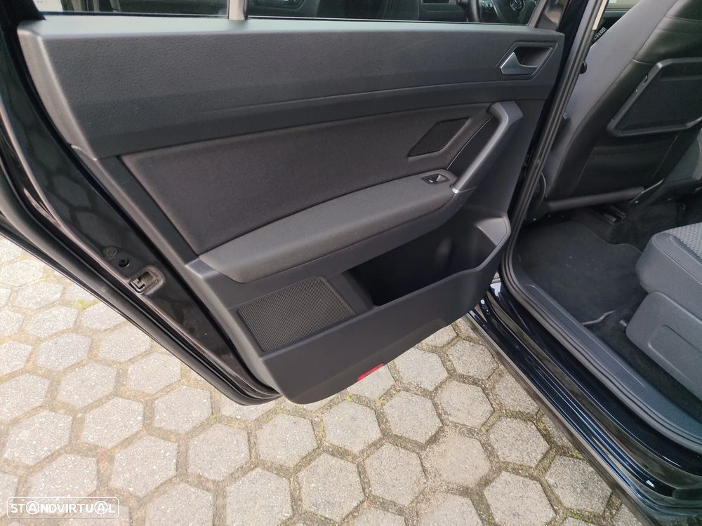 VW Touran - 7