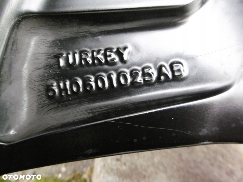 vw golf viii 5h0 - felga 7.5jx18h2 et51 5x112 - 7