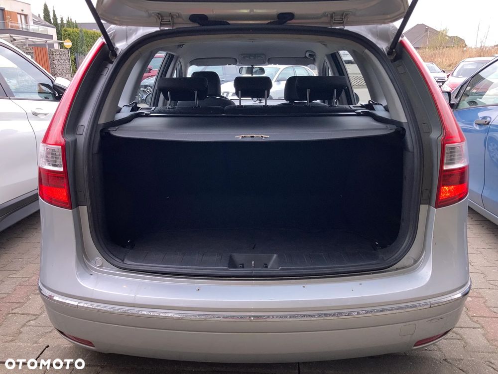 Hyundai i30 1.6 Comfort - 12