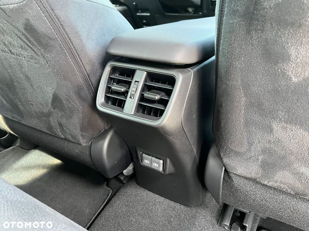 Lexus UX 200 Elegance 2WD - 31