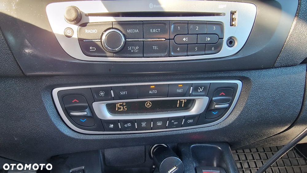Renault Scenic - 11