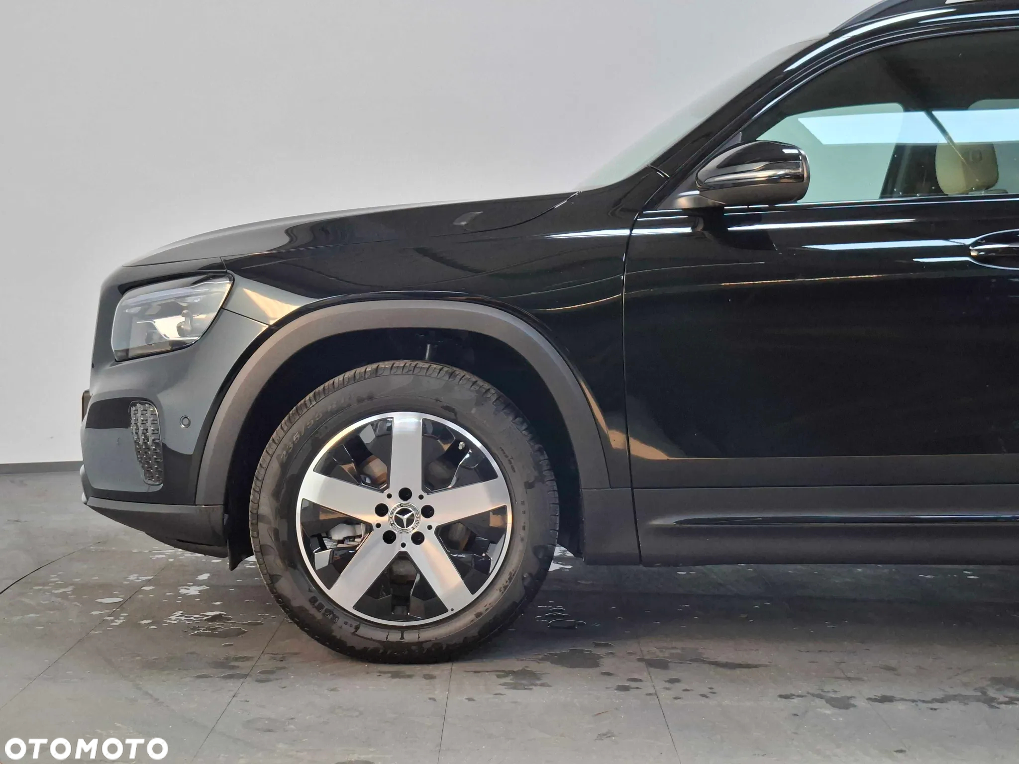 Mercedes-Benz GLB 200 Progressive 7G-DCT - 5
