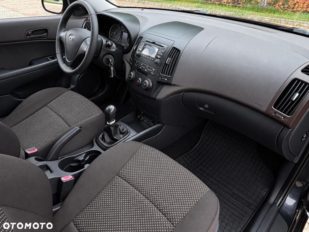 Hyundai i30 i30cw 1.4 Comfort - 38