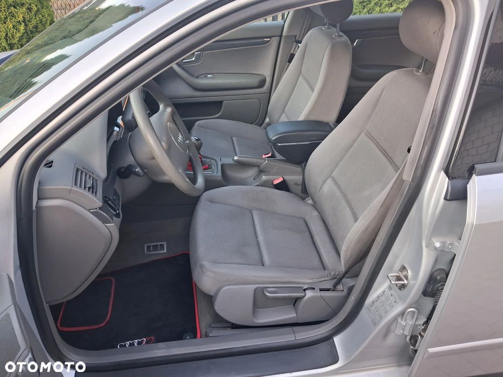 Audi A4 Limousine 2 - 7