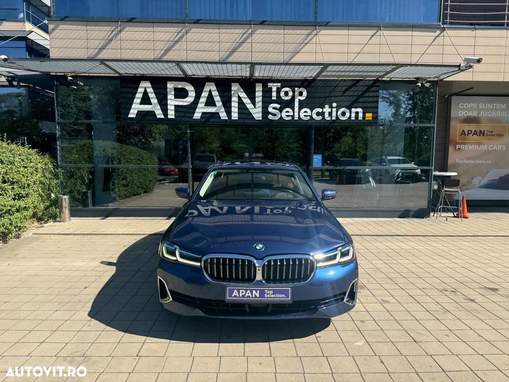BMW Seria 5 530d xDrive AT MHEV - 2